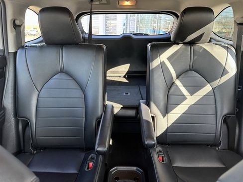 Used 2021 Toyota Highlander XLE image 20