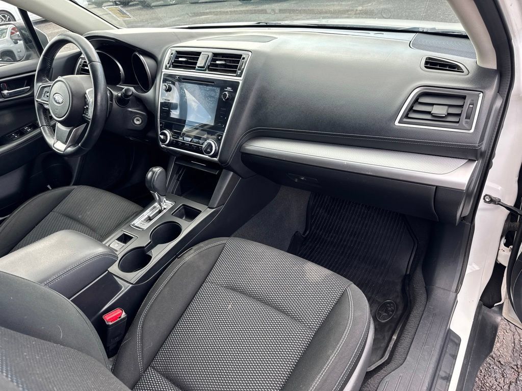 Used 2019 Subaru Outback 2.5i Premium AWD/4WD image 24