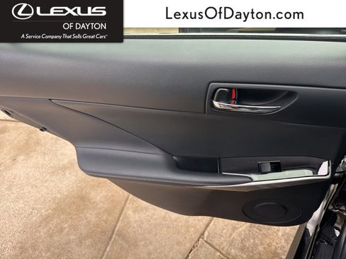 Used 2016 Lexus IS 300 AWD image 33
