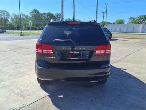 Used 2020 Dodge Journey SE w/ SE Popular Equipment Group image 25