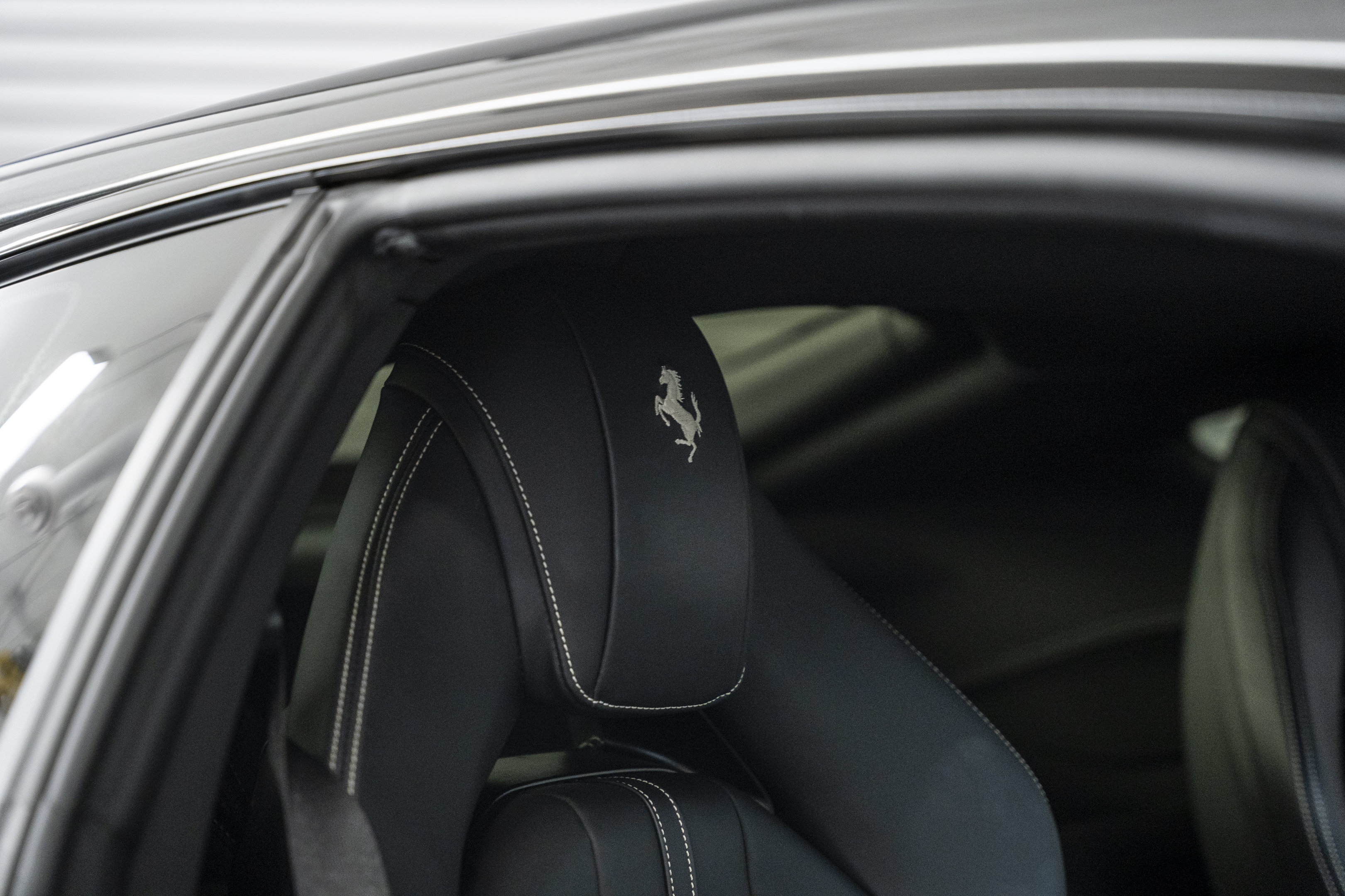 Used 2019 Ferrari 812 Superfast RWD image 24