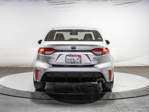 Certified 2023 Toyota Corolla SE w/ Carpet Mat Package (TMS) FWD image 3