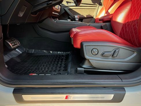 Used 2019 Audi SQ5 Premium Plus w/ Premium Plus Package image 45