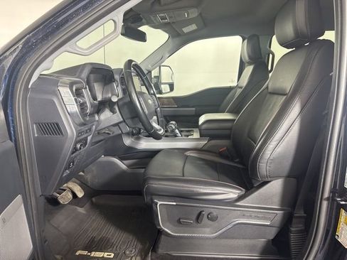 Used 2023 Ford F150 Lariat w/ Trailer Tow Package image 11