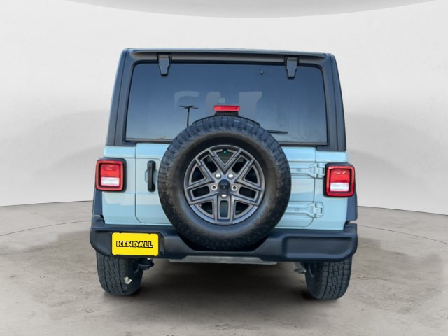 Used 2024 Jeep Wrangler Unlimited Sport AWD/4WD image 6