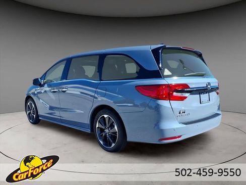 Used 2023 Honda Odyssey Elite image 3
