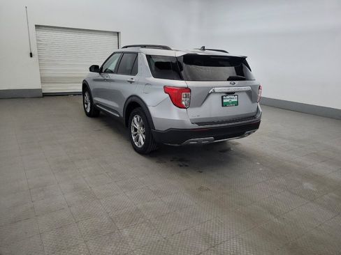 Used 2022 Ford Explorer XLT w/ Equipment Group 202A AWD/4WD image 5