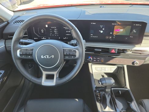 Used 2025 Kia K5 EX image 18