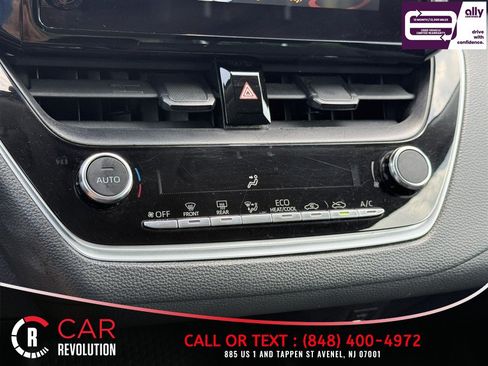 Used 2024 Toyota Corolla LE FWD image 17