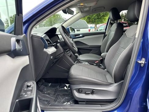 Used 2023 Volkswagen Taos SE AWD/4WD image 10