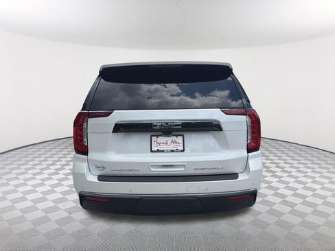 Used 2024 GMC Yukon XL Denali Ultimate AWD/4WD image 5