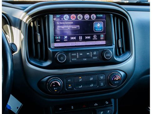 Used 2018 Chevrolet Colorado Z71 image 20