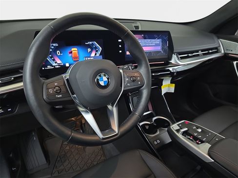 Used 2025 BMW X1 xDrive28i w/ Convenience Package image 19