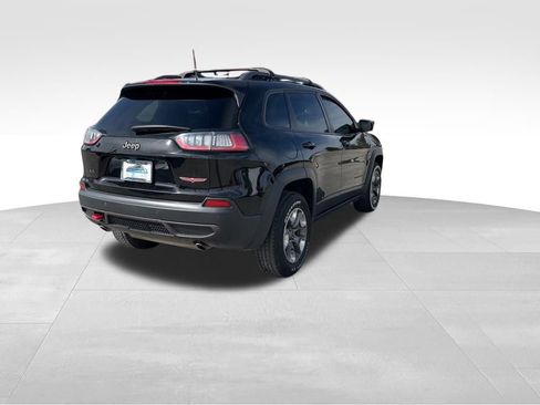 Used 2019 Jeep Cherokee Trailhawk w/ Cold Weather Group image 5