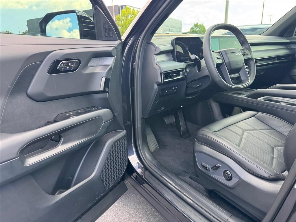 Certified 2027 Kia Telluride EX X-Line w/ Towing Package AWD/4WD image 15