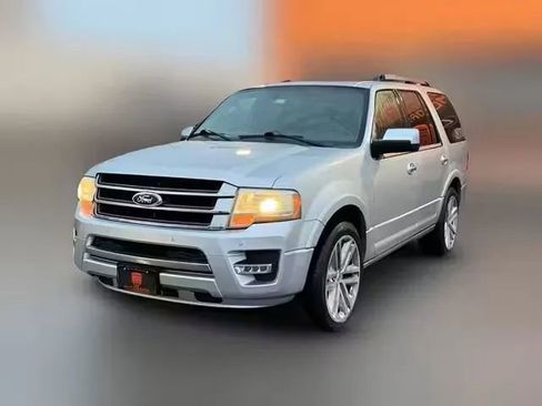 Used 2016 Ford Expedition Limited w/ Equipment Group 301A AWD/4WD image 3