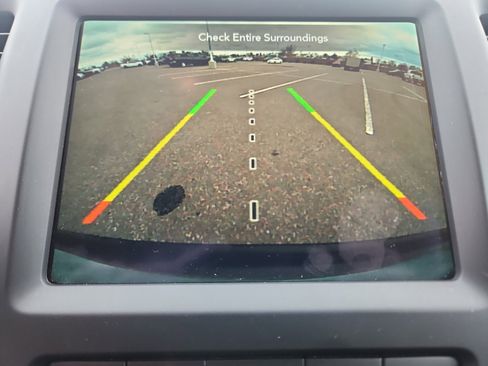 Used 2023 Jeep Cherokee Altitude Lux image 30