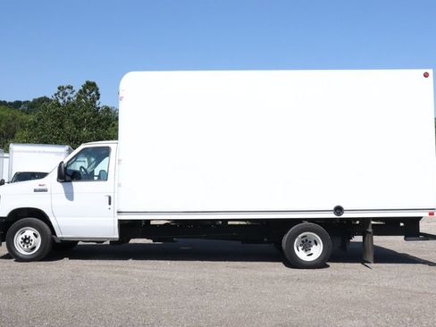 Used 2024 Ford E-350 and Econoline 350 Super Duty w/ Power Windows & Locks Group RWD image 6