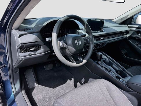 Used 2023 Honda Accord EX image 10