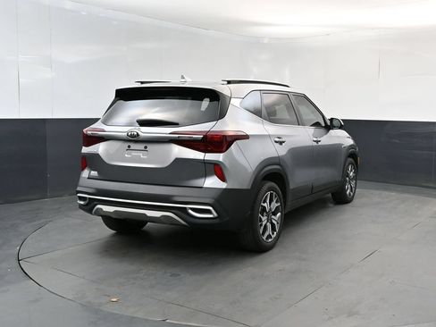 Used 2021 Kia Seltos EX AWD/4WD image 5