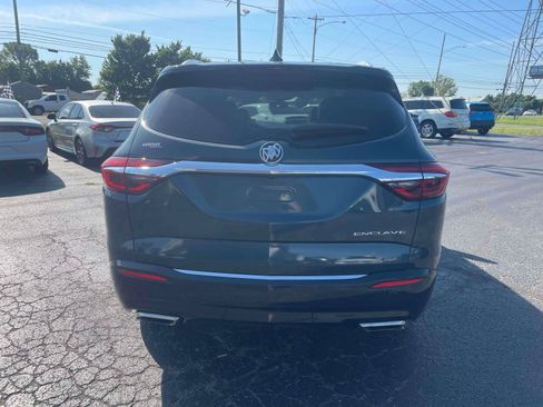 Used 2019 Buick Enclave Essence FWD image 6