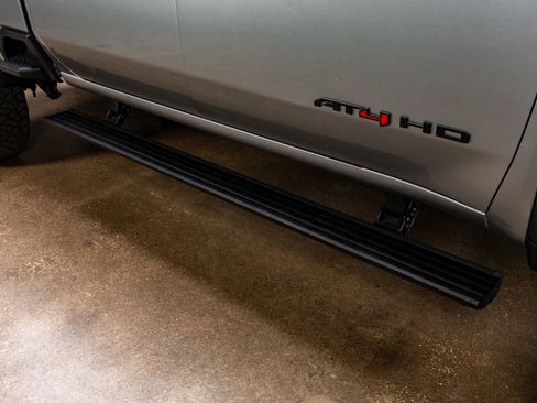 Used 2024 GMC Sierra 2500 AT4 w/ Technology Package image 13