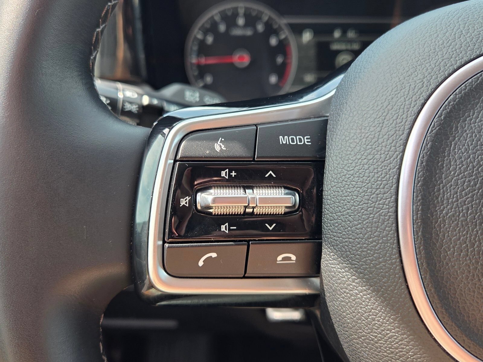 Used 2023 Kia Sorento EX FWD image 27