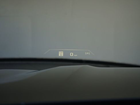 Used 2024 BMW X7 xDrive40i w/ Executive Package image 15