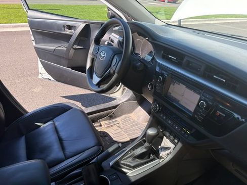Used 2016 Toyota Corolla LE Premium FWD image 12