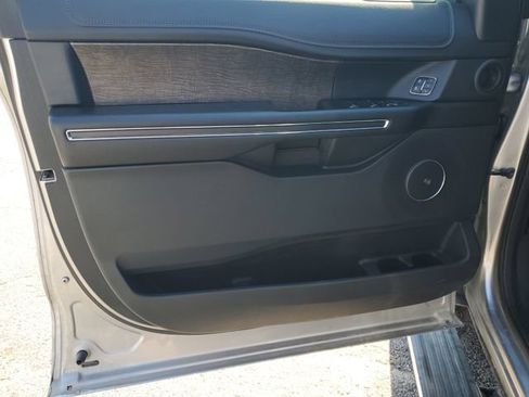 Used 2020 Ford Expedition Limited RWD image 8