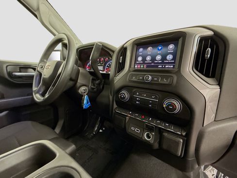 Used 2021 Chevrolet Silverado 1500 Custom image 31
