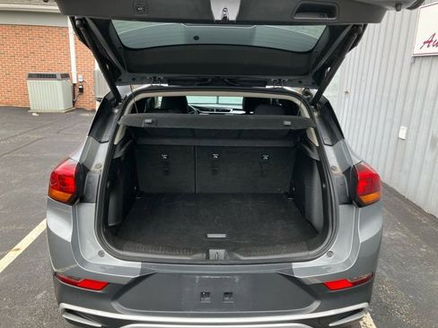 Used 2023 Buick Encore GX Essence w/ Experience Buick Package image 9