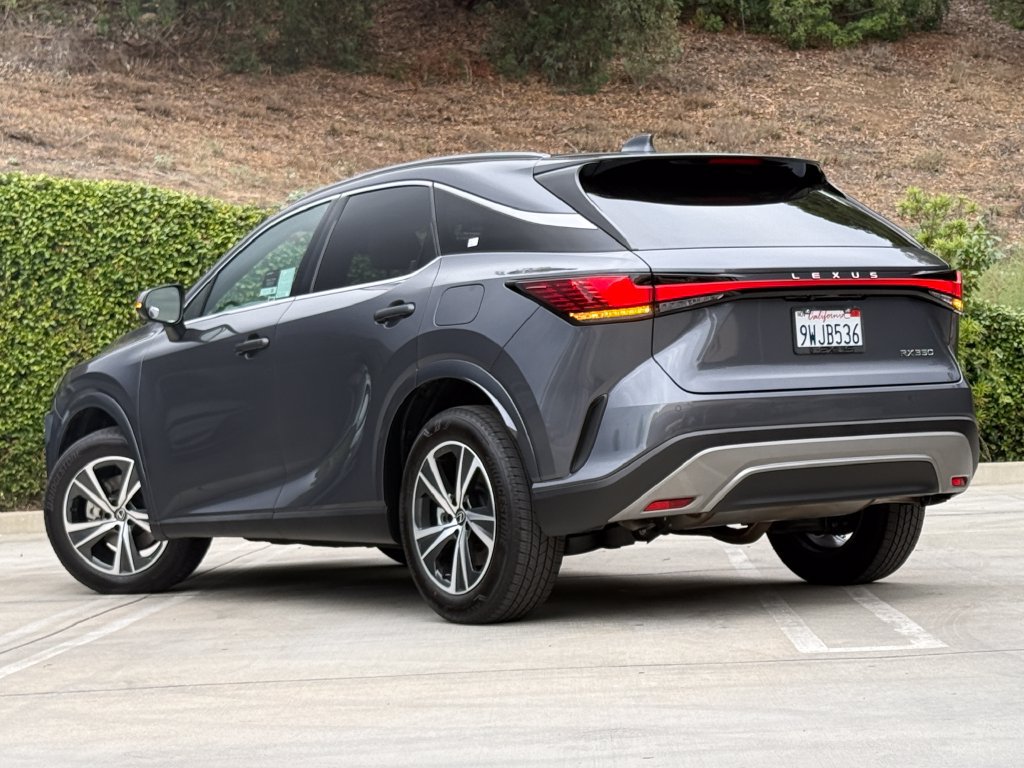 Certified 2026 Lexus RX 350 Premium w/ Accessory Package (Z1) FWD image 2