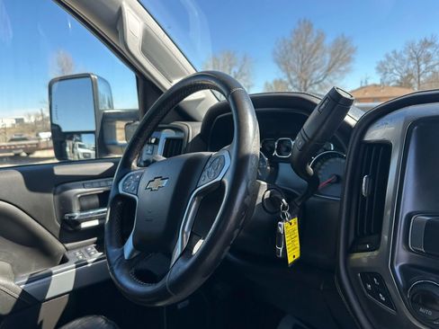 Used 2019 Chevrolet Silverado 2500 LTZ w/ Duramax Plus Package image 21