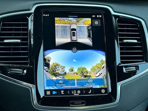 New 2025 Volvo XC90 B6 Plus w/ Protection Package Premier image 24