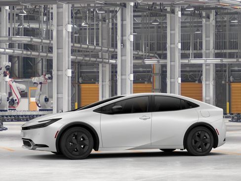 New 2026 Toyota Prius Plug-In Hybrid FWD image 3