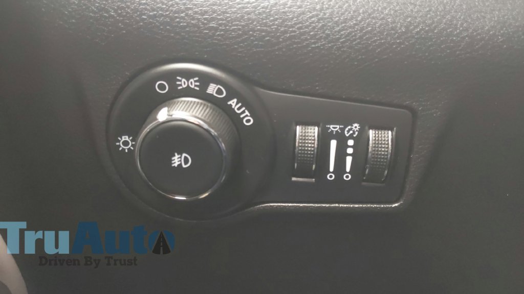 Used 2024 Jeep Compass Limited AWD/4WD image 32