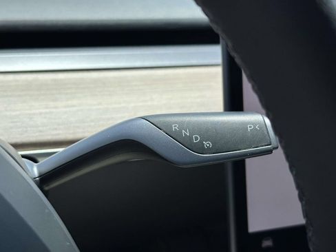 Used 2023 Tesla Model Y 2WD image 22