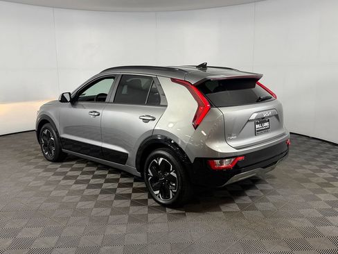 Used 2025 Kia Niro Wind w/ Wind Preserve Package FWD image 10