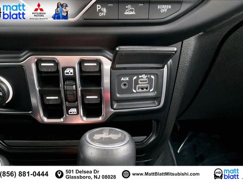 Used 2022 Jeep Wrangler Unlimited Sahara image 33