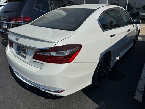 Used 2016 Honda Accord Sport image 2