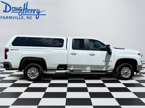 Used 2025 Chevrolet Silverado 2500 LT w/ Convenience Package AWD/4WD image 6