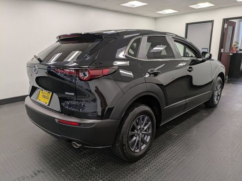 Certified 2023 MAZDA CX-30 AWD 2.5 S image 4