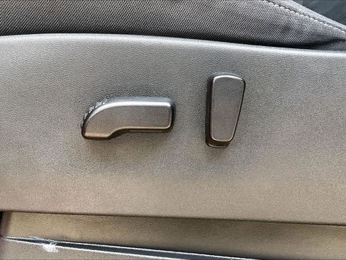 Certified 2023 Nissan Frontier SV w/ SV Convenience Package image 32