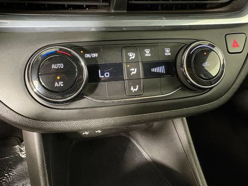 Used 2026 Buick Envista Preferred FWD image 31