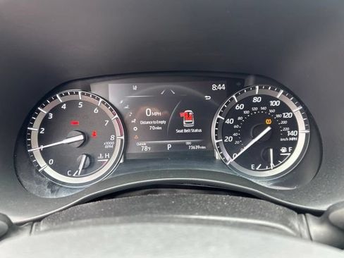 Used 2021 Toyota Highlander XLE AWD/4WD image 15