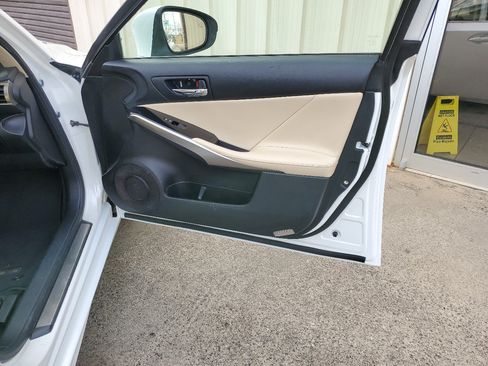 Used 2014 Lexus IS 350 w/ Navigation Package image 14