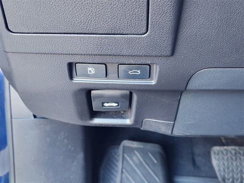 Used 2022 Lexus ES 250 w/ Premium Package image 21