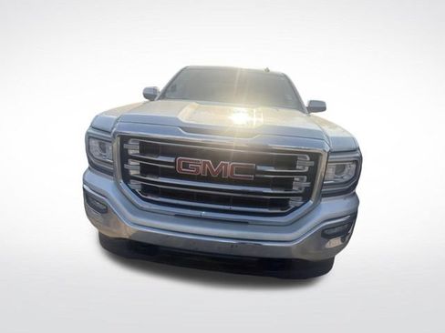 Used 2018 GMC Sierra 1500 SLT w/ SLT Premium Package AWD/4WD image 9