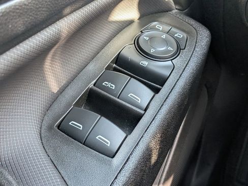Used 2024 Chevrolet Equinox RS w/ RS Leather Package AWD/4WD image 24